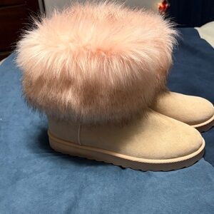 Sugar Radiant Pink Faux Suede Faux Fur Boots  Size 9